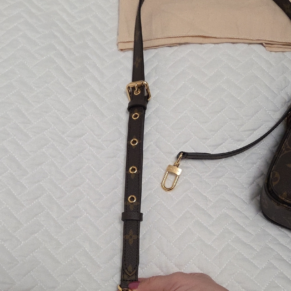 Authentic Louis Vuitton Metis Monogram Crossbody Bag EUC - Picture 14 of 16